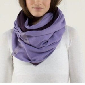 lululemon athletica Lavender Buttoned Scarf